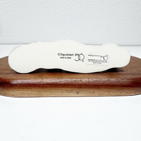 Vtg Retired Dept 56 Holly Split Rail Fence with Children Village Accessories - Picture 10 of 16